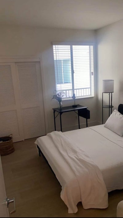 Room for Rent in Shared Apartment – Santa Monica,  Main Photo