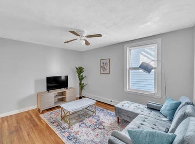 Room in East Cambridge on a flexible lease Main Photo