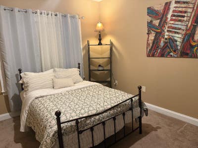 Private Furnished Bedroom_Flexible Stays Main Photo