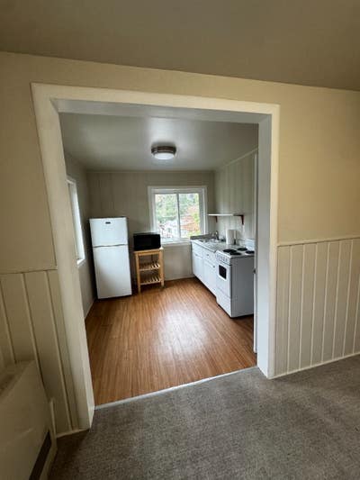 One_BR Fairfax apartment. Walk to town!  Main Photo