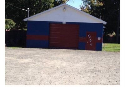 Commercial ShopGarage Main Photo