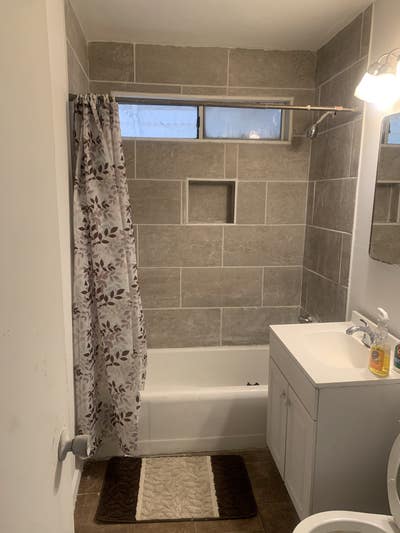 $525.00 Lancaster, CA $150.00 move in .  Main Photo