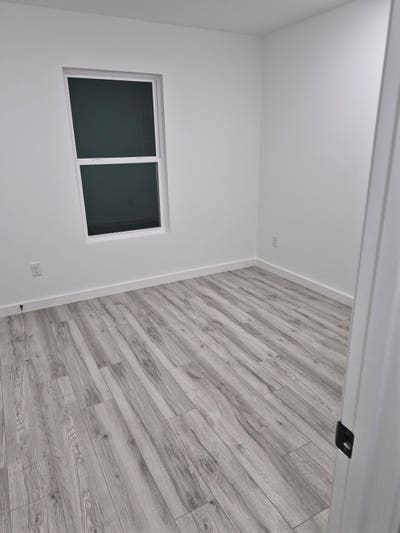 Room for rent Main Photo