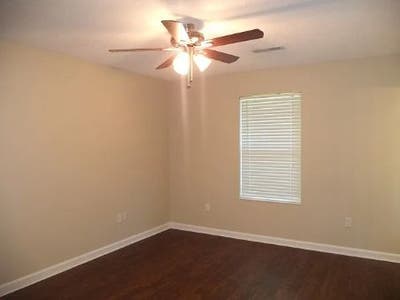 January Free-Multiple Bedroom Options Main Photo