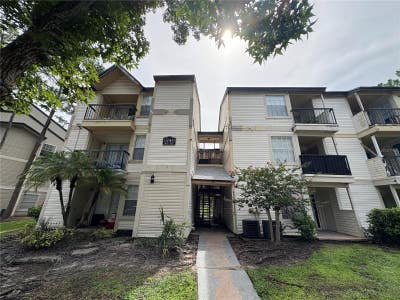 Condo for Rent Main Photo