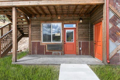 Lower Level Apartment with fenced in yard Main Photo