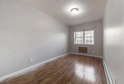 Female Roomies Queen Room W Private Bath 25 Min Ny Main Photo