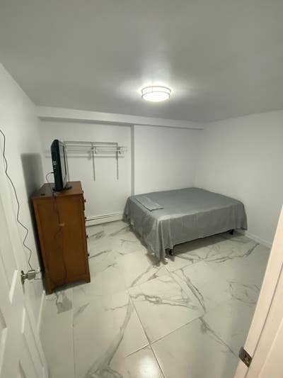 Spacious Rooms for Rent - Utilities Included  Main Photo
