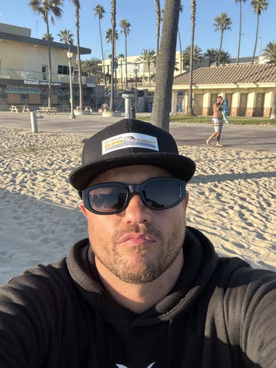 Looking for clean, peaceful space. Main Photo