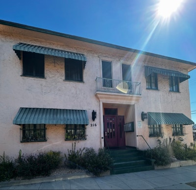 Second Floor Studio . (Not a One Bedroom) Main Photo