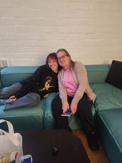 Female looking for a room in Palm Desert now Main Photo