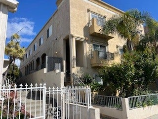 Westside LA bedroom near UCLA & SMC Dec rent paid Main Photo