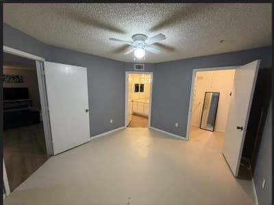 Close to UCF and Waterford Lakes Mall.  Main Photo