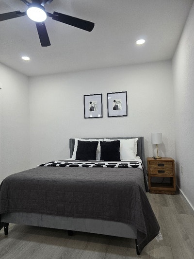 Efficiency for rent Main Photo