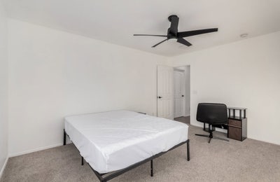 Private room for rent Main Photo