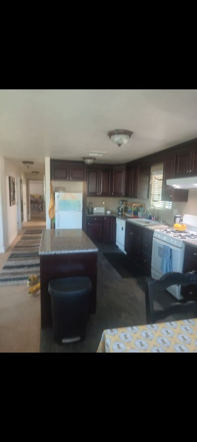 Private room for rent available now Main Photo