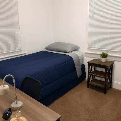 Pontiac Comfort Stay | Private Room with Roku TV  Main Photo