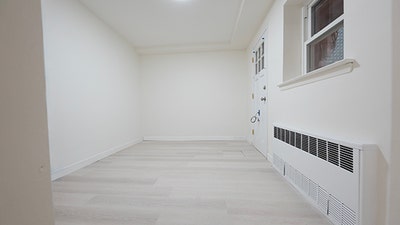 Brand-New 1BR w/ Relaxing Garden —Full Reno $1,980 Main Photo