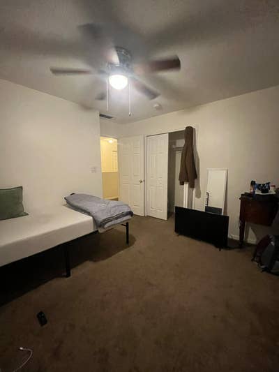 Single room avaiable for occupancy Main Photo