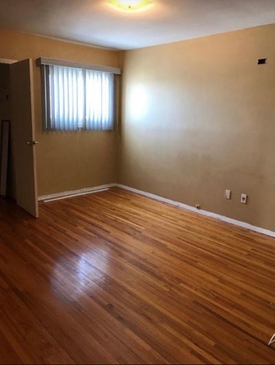 2 Rooms available immediately Main Photo