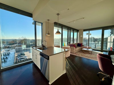Lease Takeover Midtown | $2107 | Save $500/month Main Photo