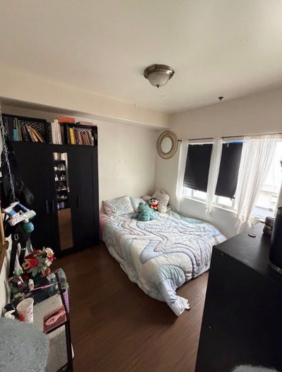 Roomate wanted for 4 Bed apt, Immediate Move In Main Photo
