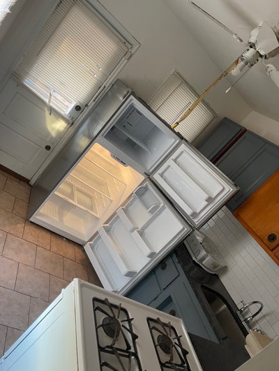 Roommate Wanted in Woodlynne, NJ! Main Photo