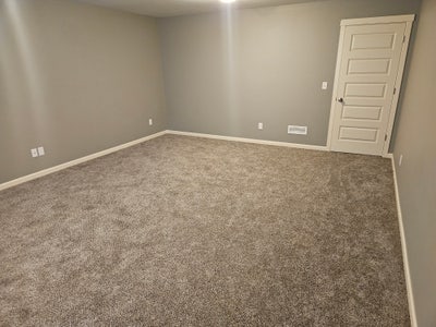 Large private room for rent Main Photo