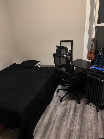 Private room in The Heights Main Photo