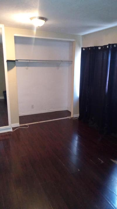 Room for rent in the heart of Arleta Main Photo