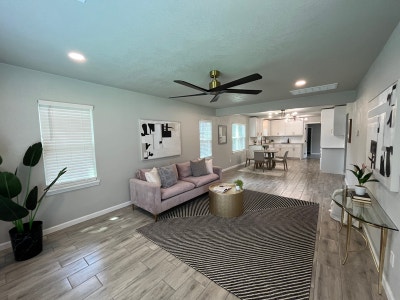 Rooms_for_Rent. Fully renovated and only 5 minutes Main Photo