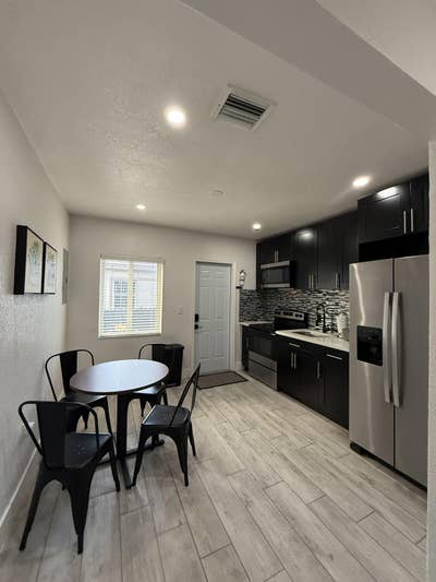  All Utilities & Cleaning Included | 🧊 Mini Fridg Main Photo