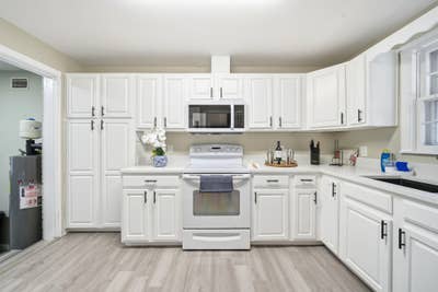 Live in DeLand Main Photo