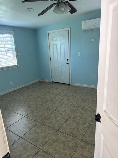 Spacious Room  Main Photo