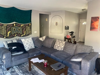 Searching for roommate Main Photo