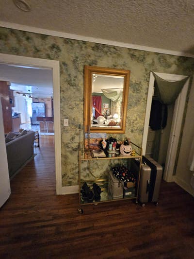 Room for rent in 4 bedroom home in Palms Main Photo