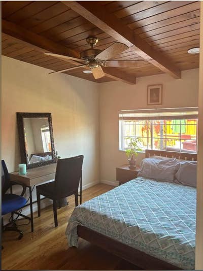 Gorgeous Fully Furnished room for rent! Main Photo