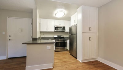 Room for rent 2b1b apt in Simi Valley Main Photo