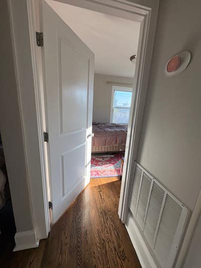 Furnished room w/parking 5 miles from White House  Main Photo