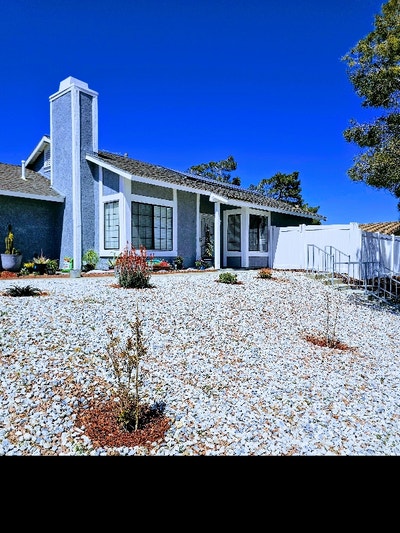 Clean Peaceful Great location  Main Photo