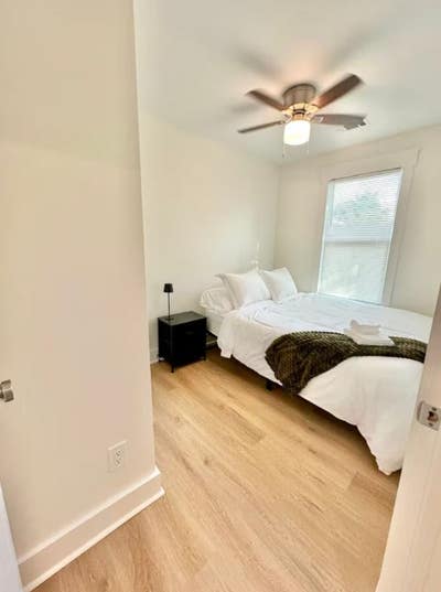 Private Queen Rooms • Savannah • All Utilities In Main Photo