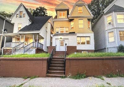 65 N Grove ST 7bed 2.5bath $4000 Main Photo