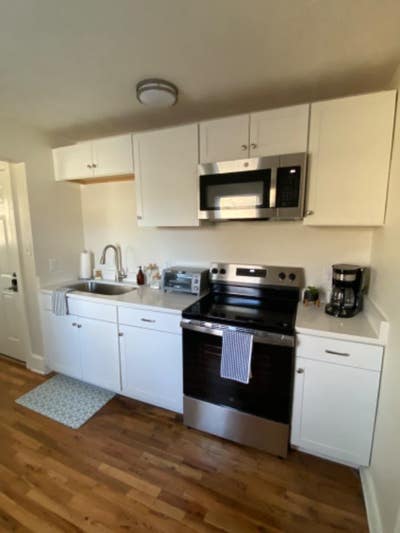 Modern 1 Bed Townhouse in Danville | Available 15  Main Photo