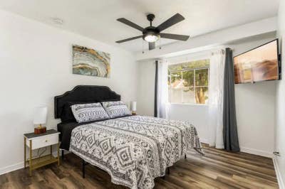Sunny & Cozy Bedroom_$MonthUtilities & Wi_Fi Incl Main Photo