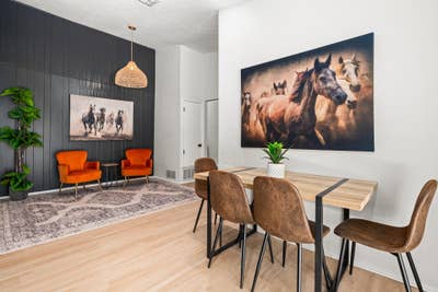  Renovated Vibes in Live Oak Modern Style + Chill  Main Photo