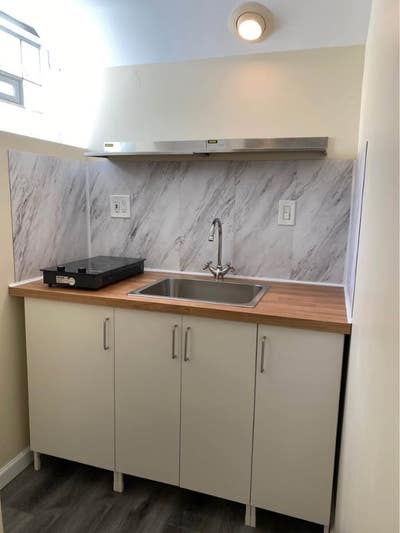 UtilitiesGarageLaundry & Backyard Included! Main Photo