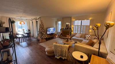 Cozy Condo by Arlington Gardens Main Photo