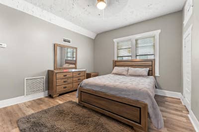 Charming 1 Bedroom Apt for Rent Main Photo