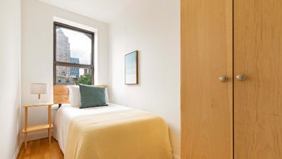 Furnished room available for sublet in NYC! Main Photo