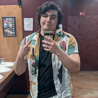 Newly independent adult Main Photo